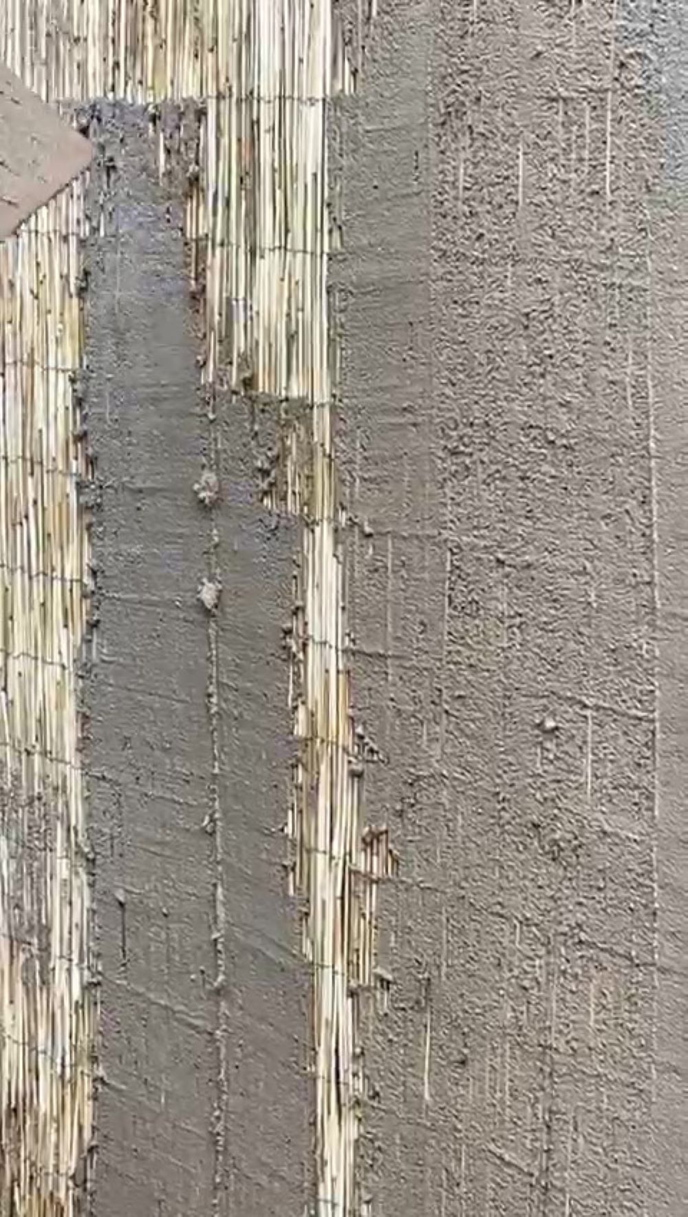 FASI DI STESURA INTONACO IN TERRA CRUDA FINITURA